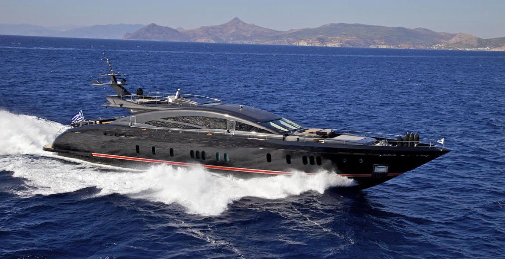 yacht